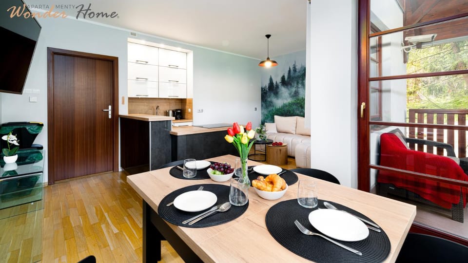 Kitchen or kitchenette, Living room, Seating area, Dining area, pet friendly, stove