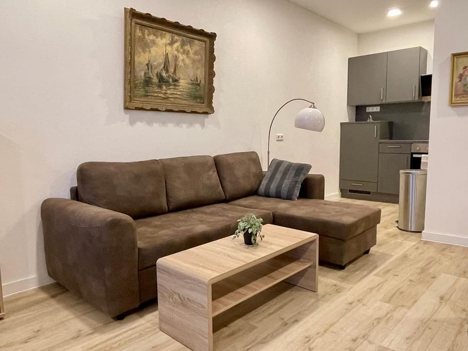 NEU Goldstadt Gallery City Suite Zentrum Pforzheim am Schlössle Apartment in Pforzheim