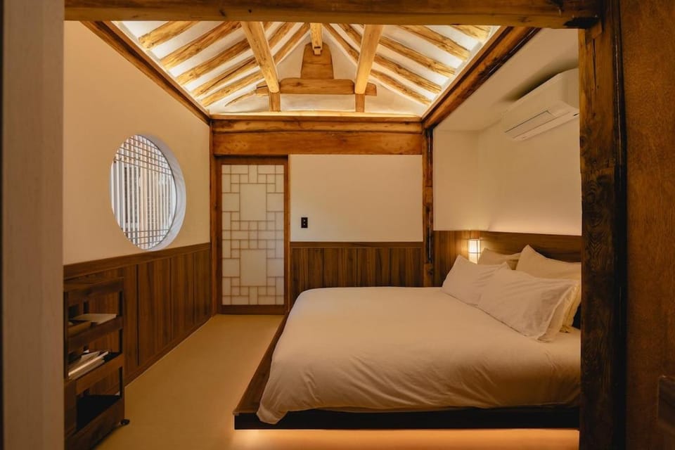 HWAYEONJAE, Private Hanok Luxury Live Tradition in Bukchon House in Seoul
