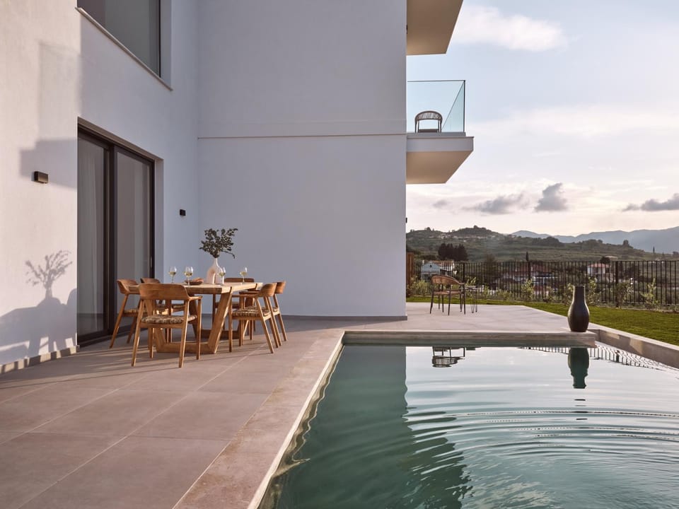 Natural landscape, Dining area, Pool view, Swimming pool, sunbed