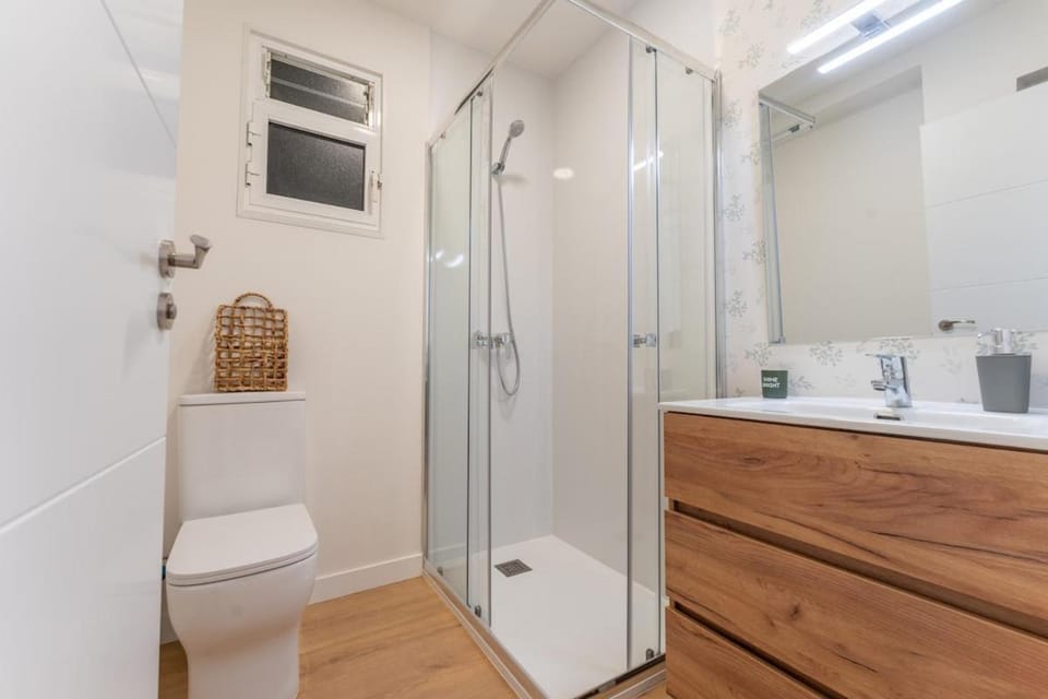 la calzada apt by urbanhosting Apartment in Santander