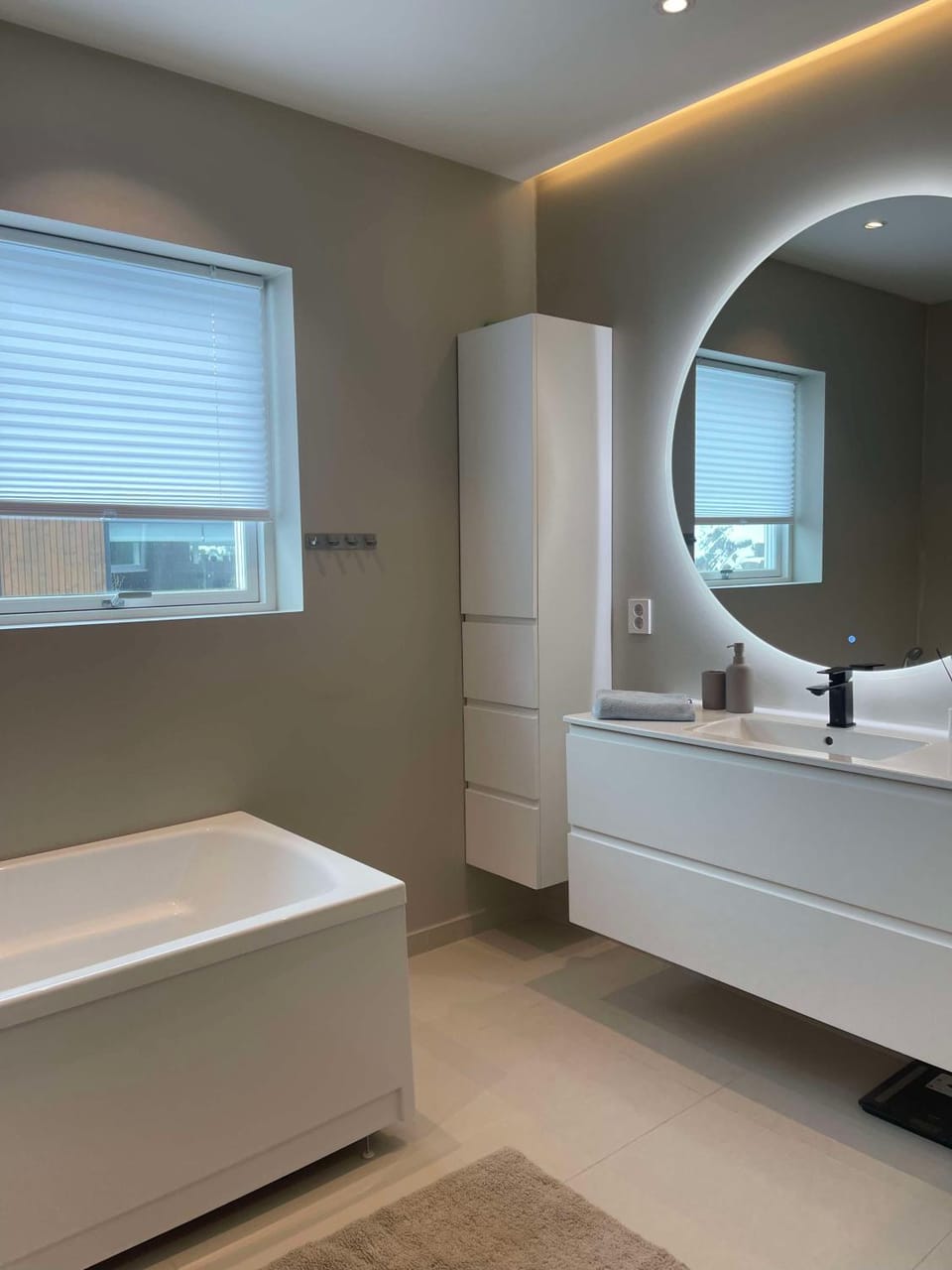 Leilighet med høy standard og fantastisk havutsikt Apartment in Lofoten