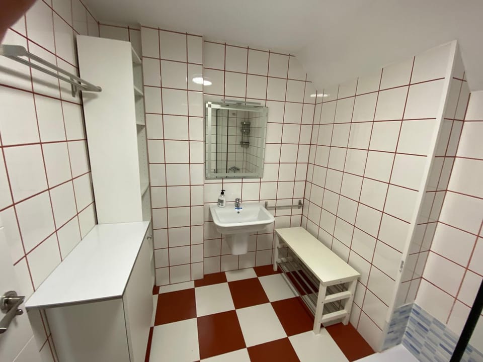 Cozy and central apartment with parking Apartment in Galicia
