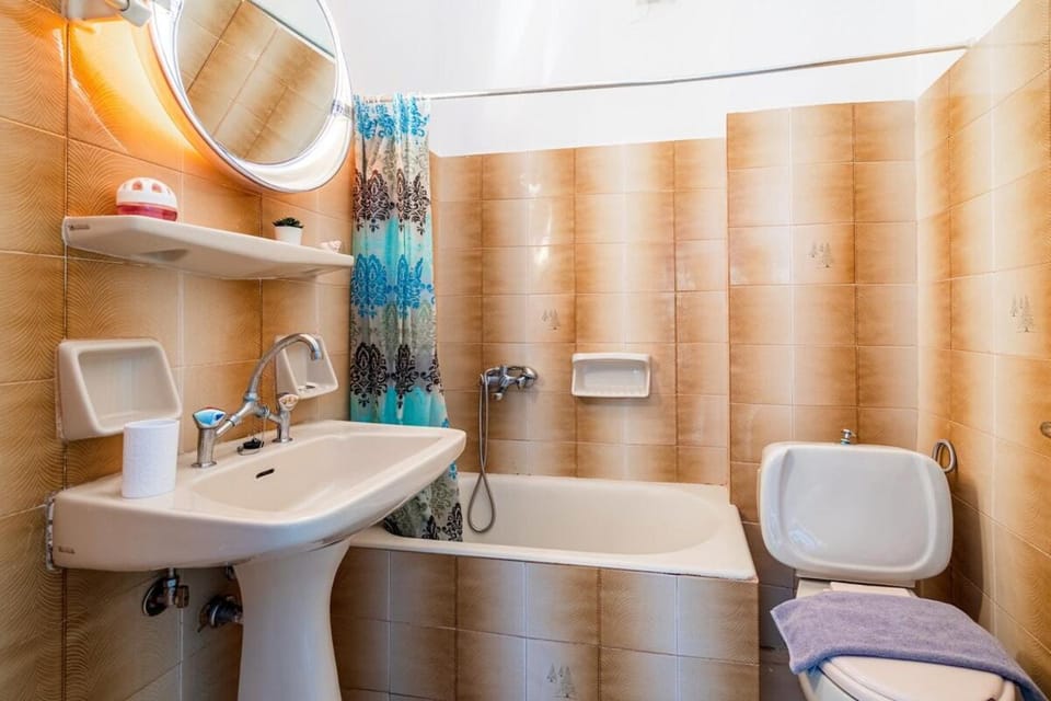 Toilet, Bathroom
