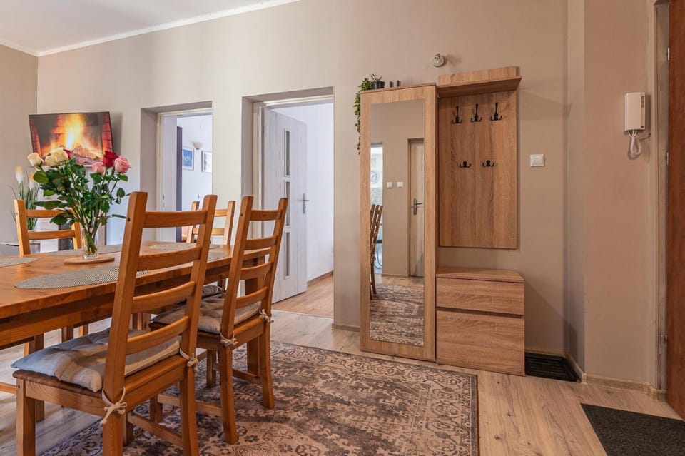 Communal lounge/ TV room, Living room, Dining area, storage
