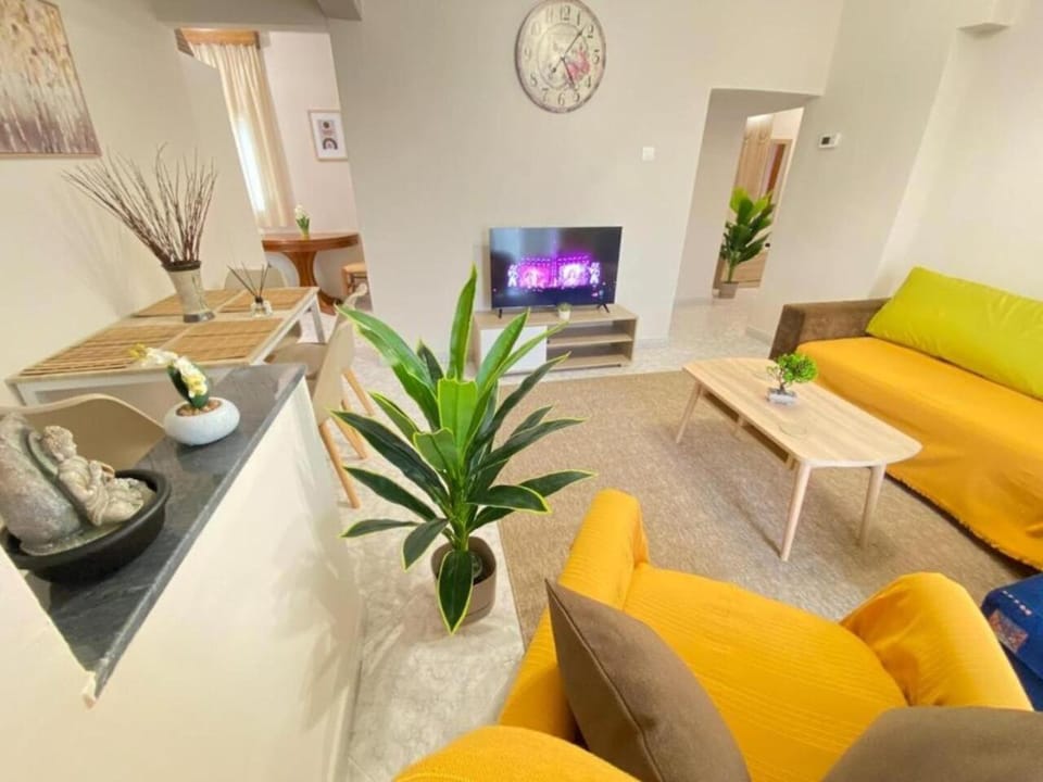 Communal lounge/ TV room, Game Room, TV and multimedia, Living room