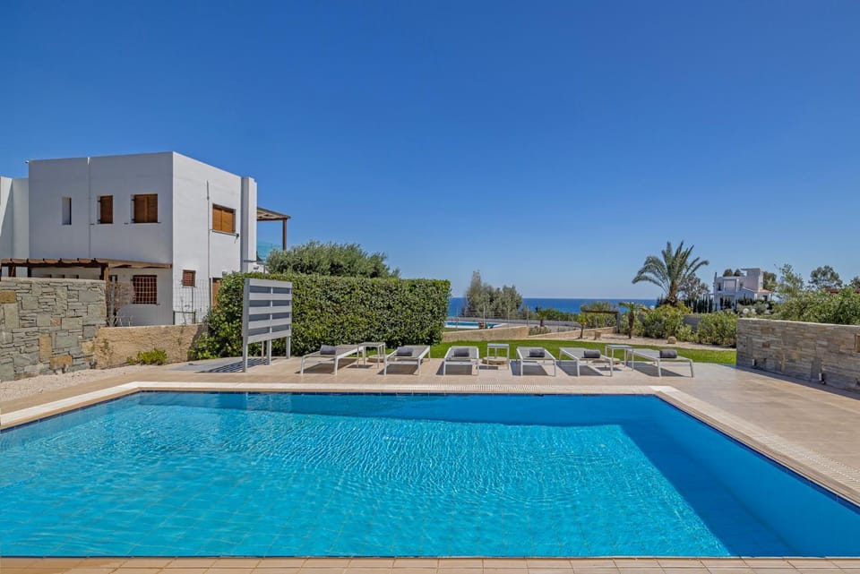 Day, Sea view, Swimming pool, sunbed