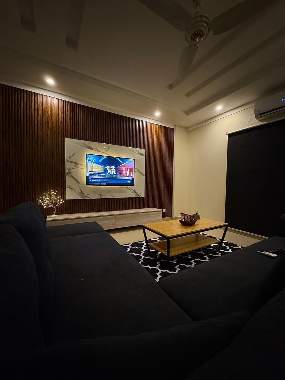 Communal lounge/ TV room, TV and multimedia, Living room