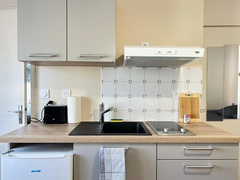 Coffee/tea facilities, toaster