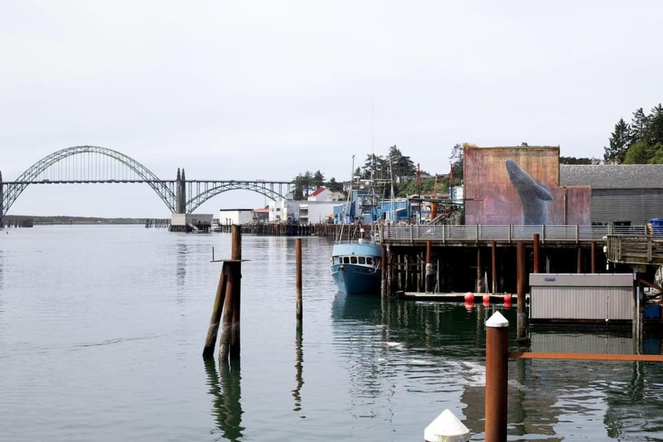 Luxury Oceanfront Vacation Rental with Hot Tub near Nye Beach, Newport, Oregon House in Newport