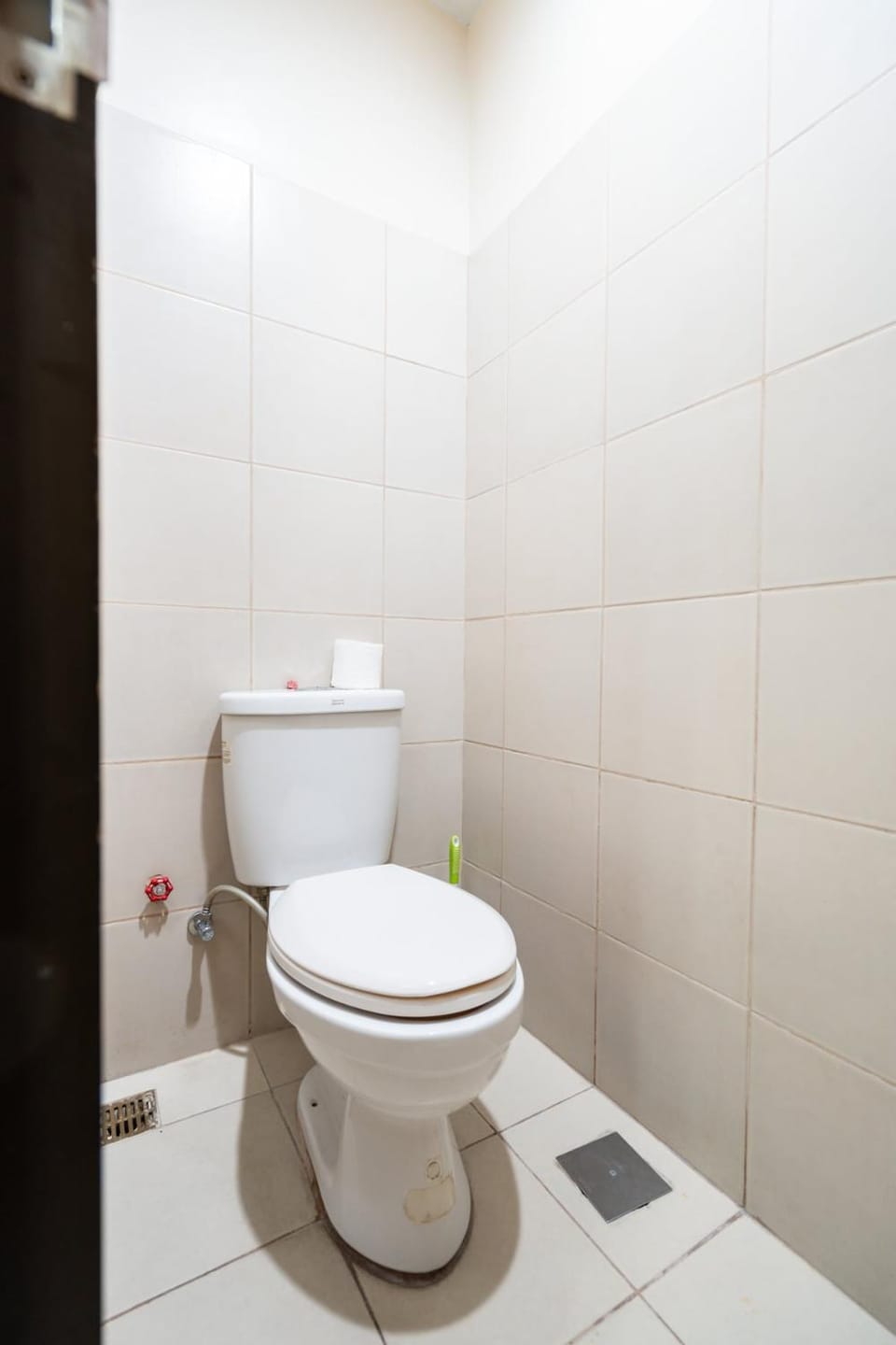 One Uptown Residence BGC 2BR Cor unit with balcony ,washer Apartment in Makati