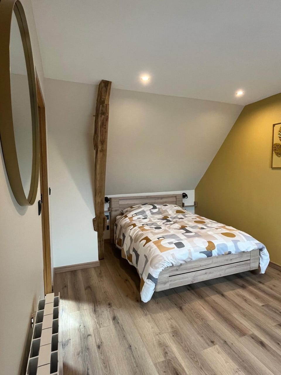 Bed, Bedroom