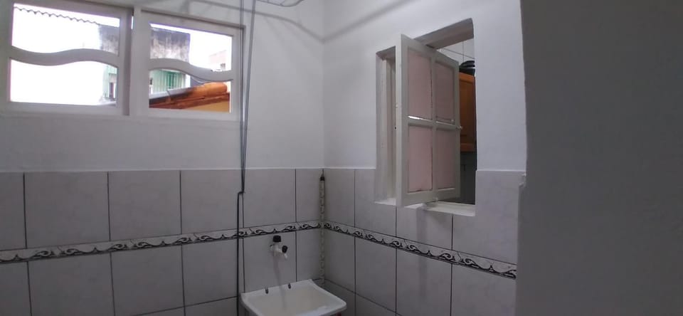 Excelente Casa Rio das ostras centro 2 Suítes, Área Goumet, Churrasquiera House in State of Rio de Janeiro