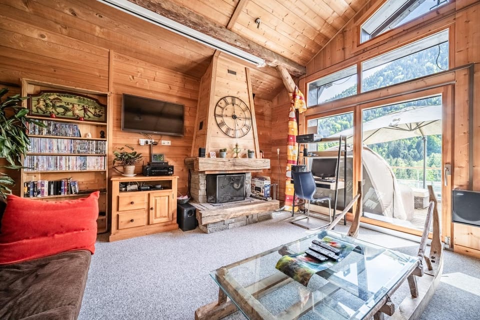 Property building, Living room
