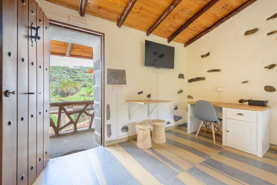 TV and multimedia, Seating area