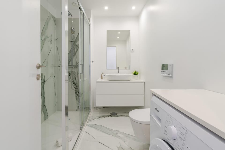 Shower, Bathroom, towels