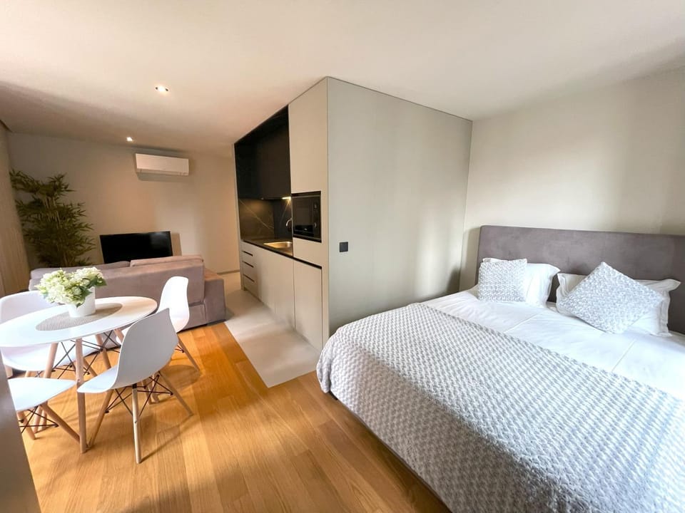 Kitchen or kitchenette, Living room, Bedroom