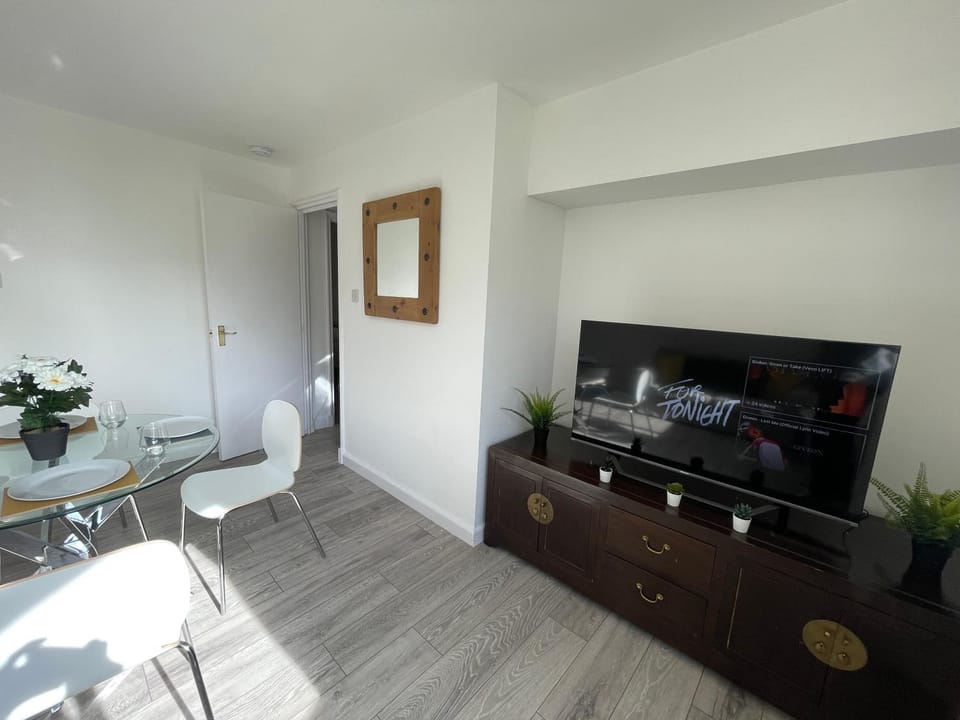 London Central 2 Bathroom Flat with Free Parking Apartment in London Borough of Southwark