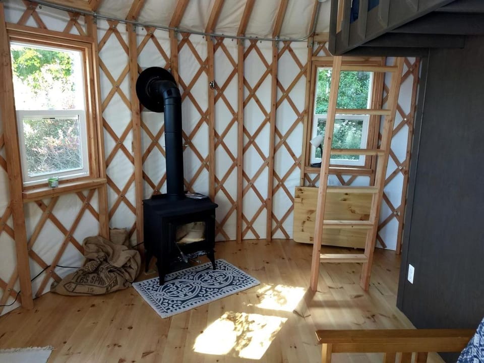 Beautiful Yurt with Breathtaking Views in Livingston Manor, New York House in Hudson Valley