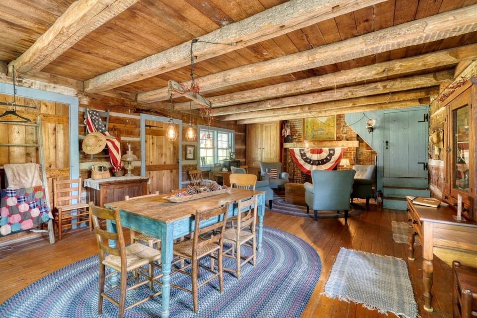 Enchanting Vacation Rental on Working Alpaca Farm near Kokomo, Indiana House in Indiana