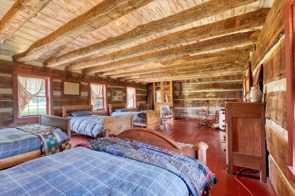 Enchanting Vacation Rental on Working Alpaca Farm near Kokomo, Indiana House in Indiana