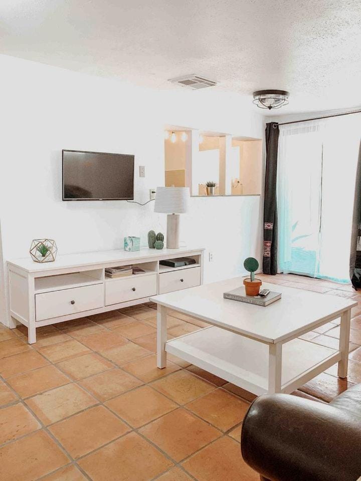 Luxury Vacation Rental in the Valley of the Sun Ideal for Weekend Trips from Phoenix. House in Apache Junction
