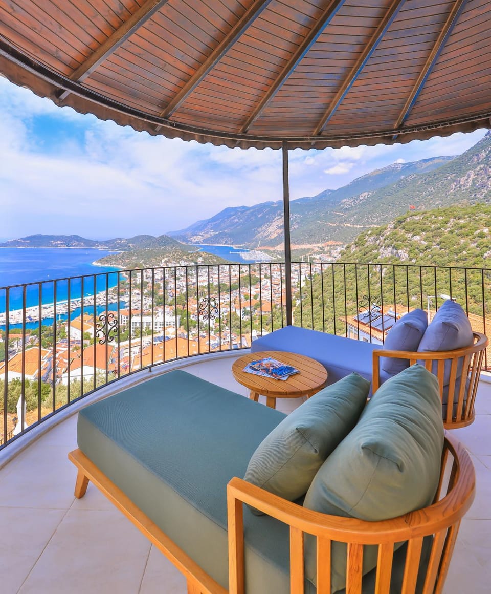 View (from property/room), Balcony/Terrace