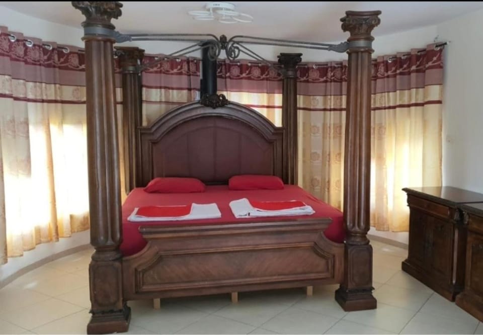 וילה "בצל התמר " מעונה - לשומרי שבת Villa in North District