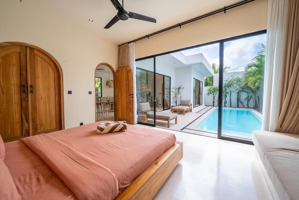Patio, Bed, Photo of the whole room, Bedroom, Pool view, air conditioner