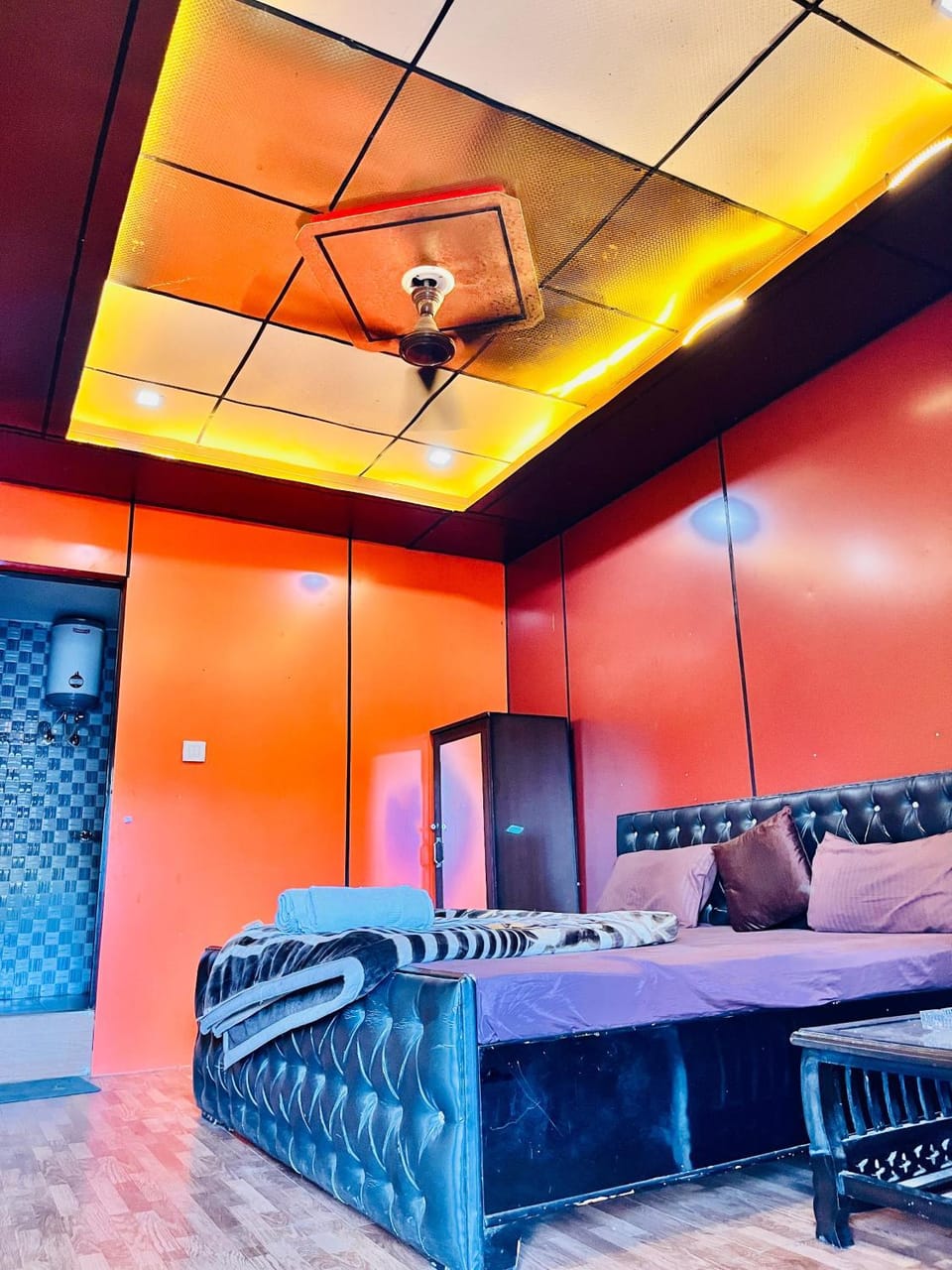 Hotel Dev Hotel in Uttarakhand