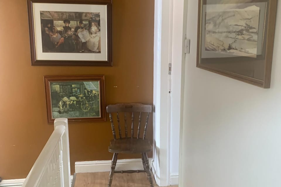 Sleeps 7 Home Blackpool w Free Parking BBq WiFi House in Blackpool