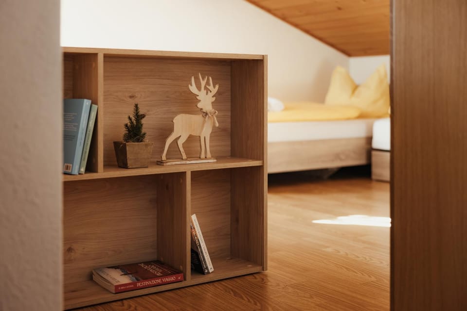 Bed, Photo of the whole room, wardrobe