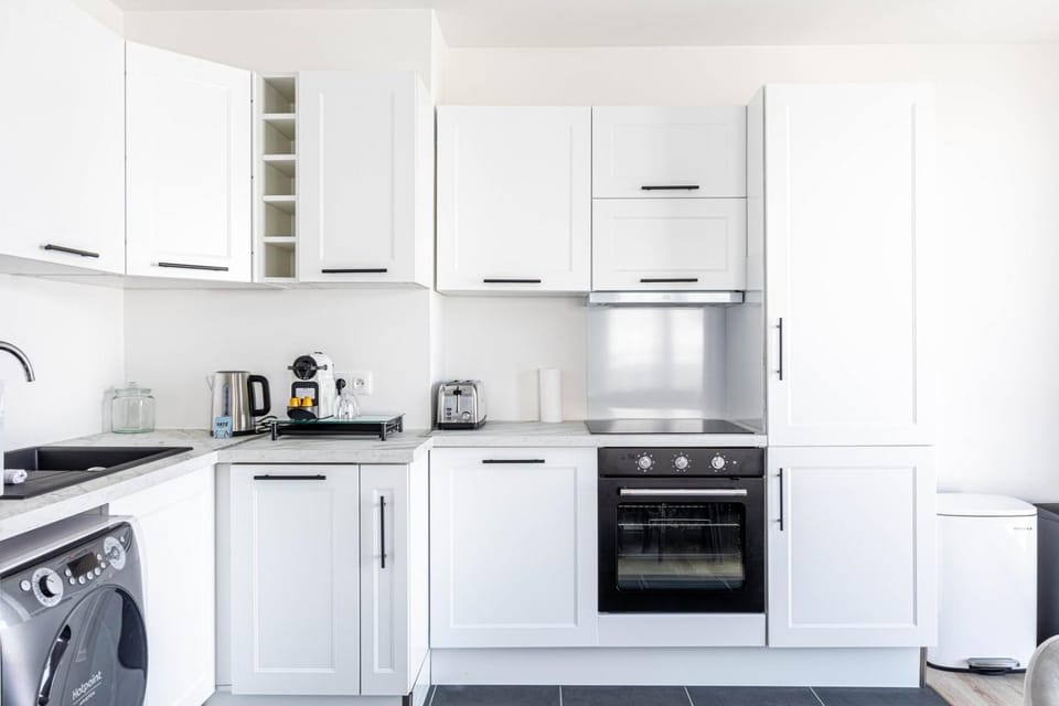 stove, toaster, washing machine, kitchen