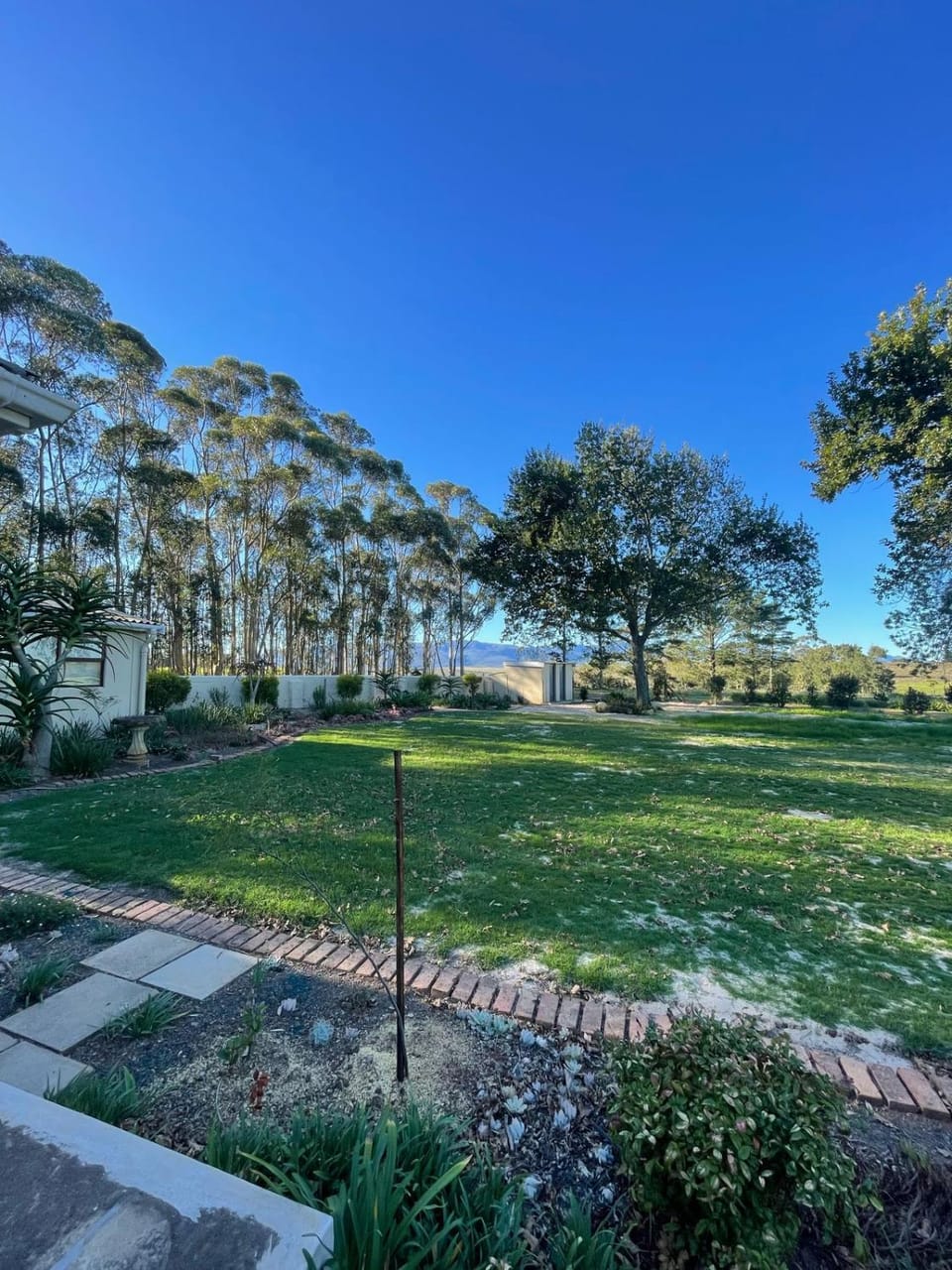 Property building, Day, Natural landscape, Garden