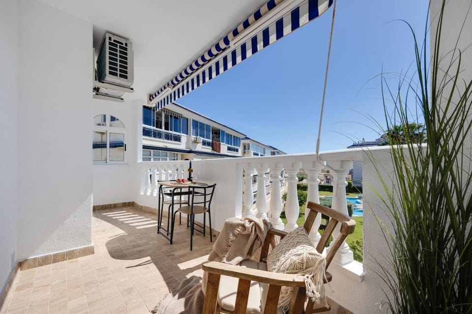 Apartamento moderno con vistas la playa La Mata Apartment in Torre La Mata