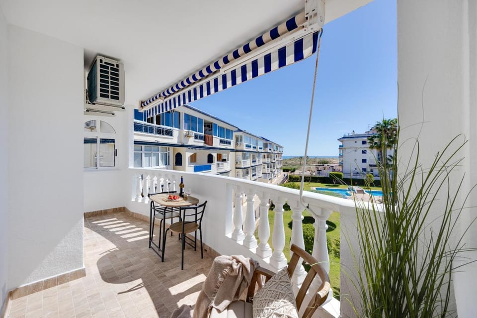 Apartamento moderno con vistas la playa La Mata Apartment in Torre La Mata