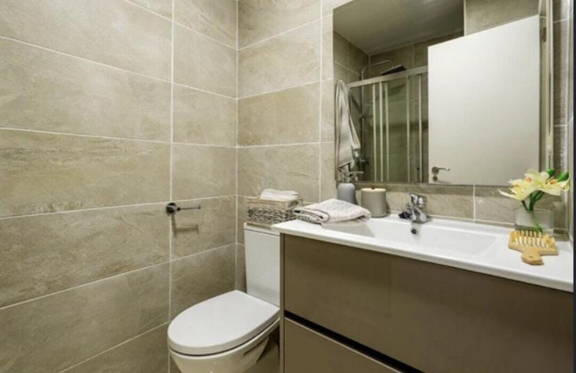 Shower, Bathroom, towels