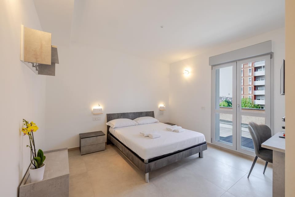 Bed, Balcony/Terrace, Photo of the whole room, Bedroom, towels