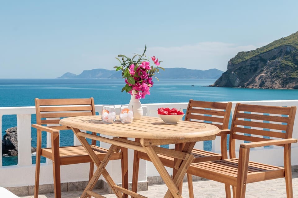 Natural landscape, Balcony/Terrace, Sea view