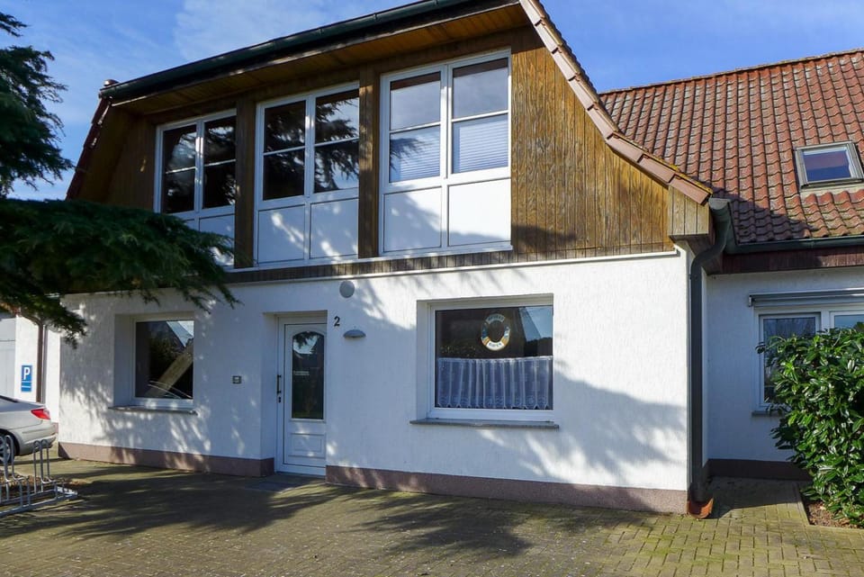 Strandweg 2 Apartment in Nienhagen