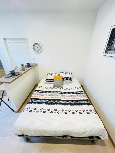Bascule Rive Droite - WiFi - 2 Guests Apartment in Le Mans
