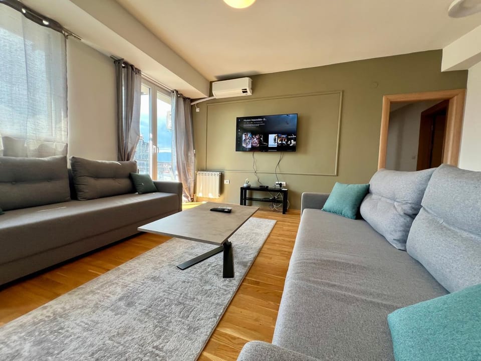 TV and multimedia, Seating area