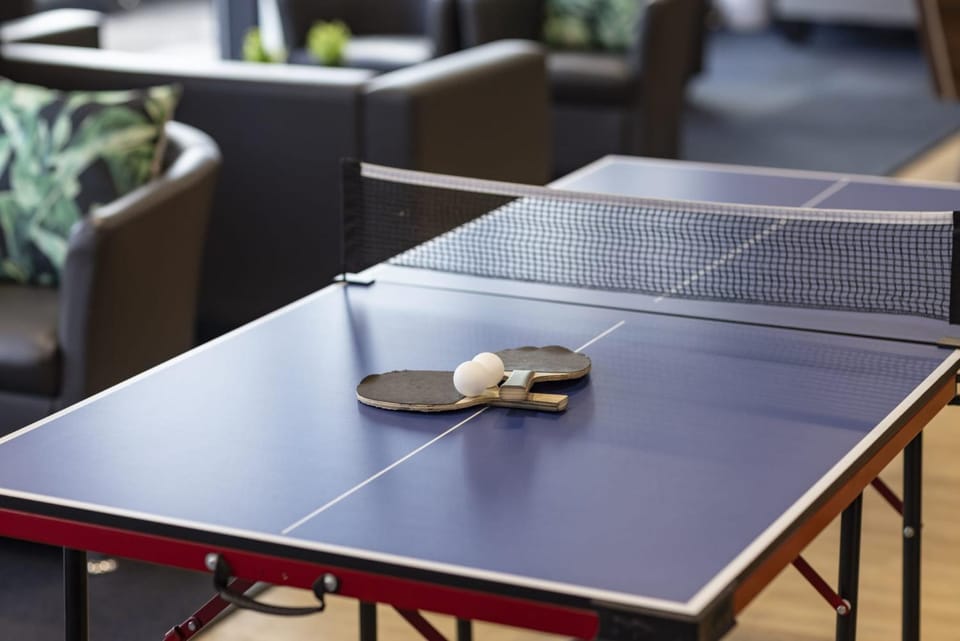 Game Room, Table tennis