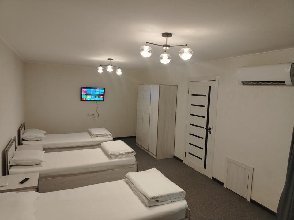 Bed, TV and multimedia, wardrobe, air conditioner