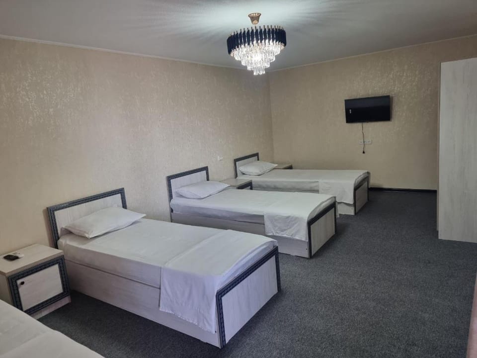 TV and multimedia, Photo of the whole room, Bedroom