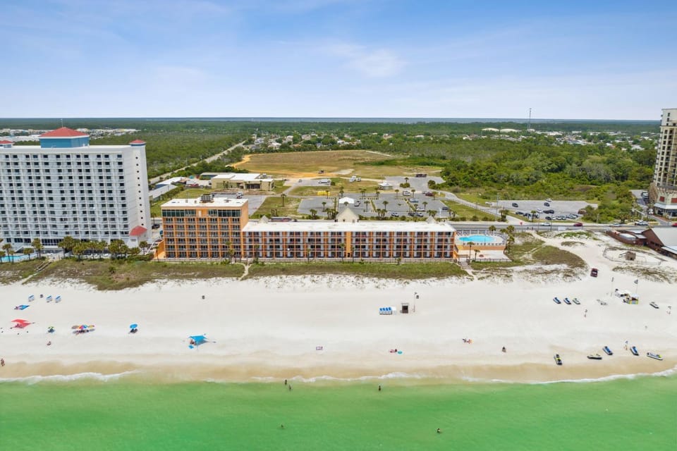 Tiki Time 702 by Beach Haven Vacation Rentals Apartment in Panama City Beach