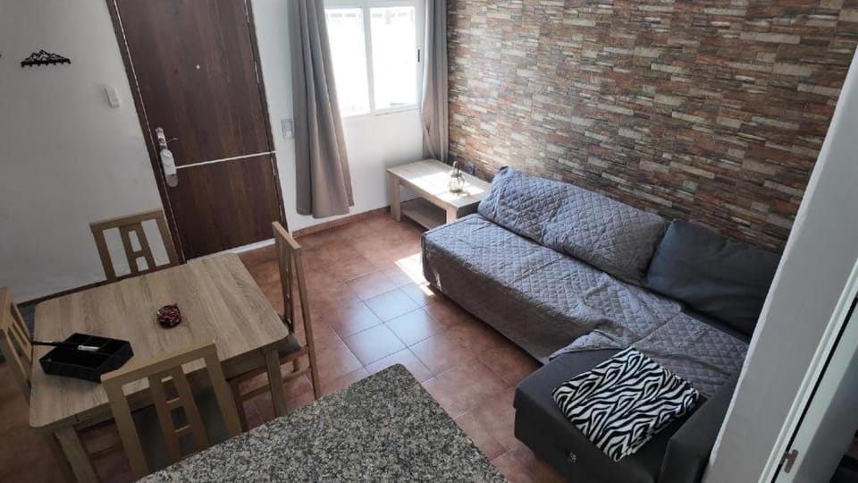Bed, Living room, Photo of the whole room, Dining area