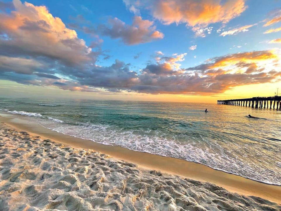 Sunny Daze Cottage by Beach Haven Vacation Rentals Apartment in Laguna Beach
