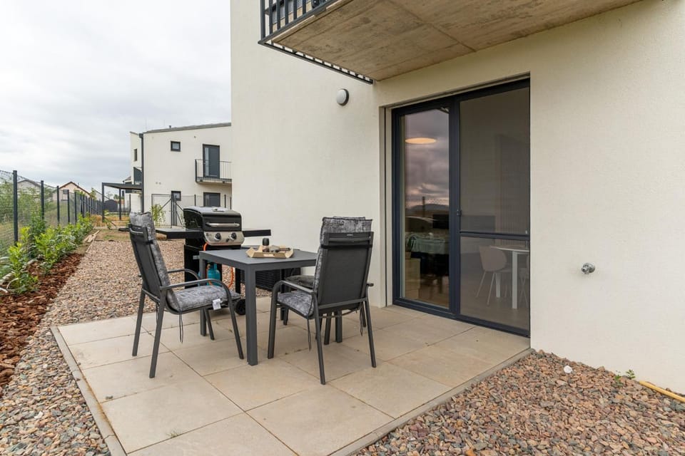 Garden, Seating area