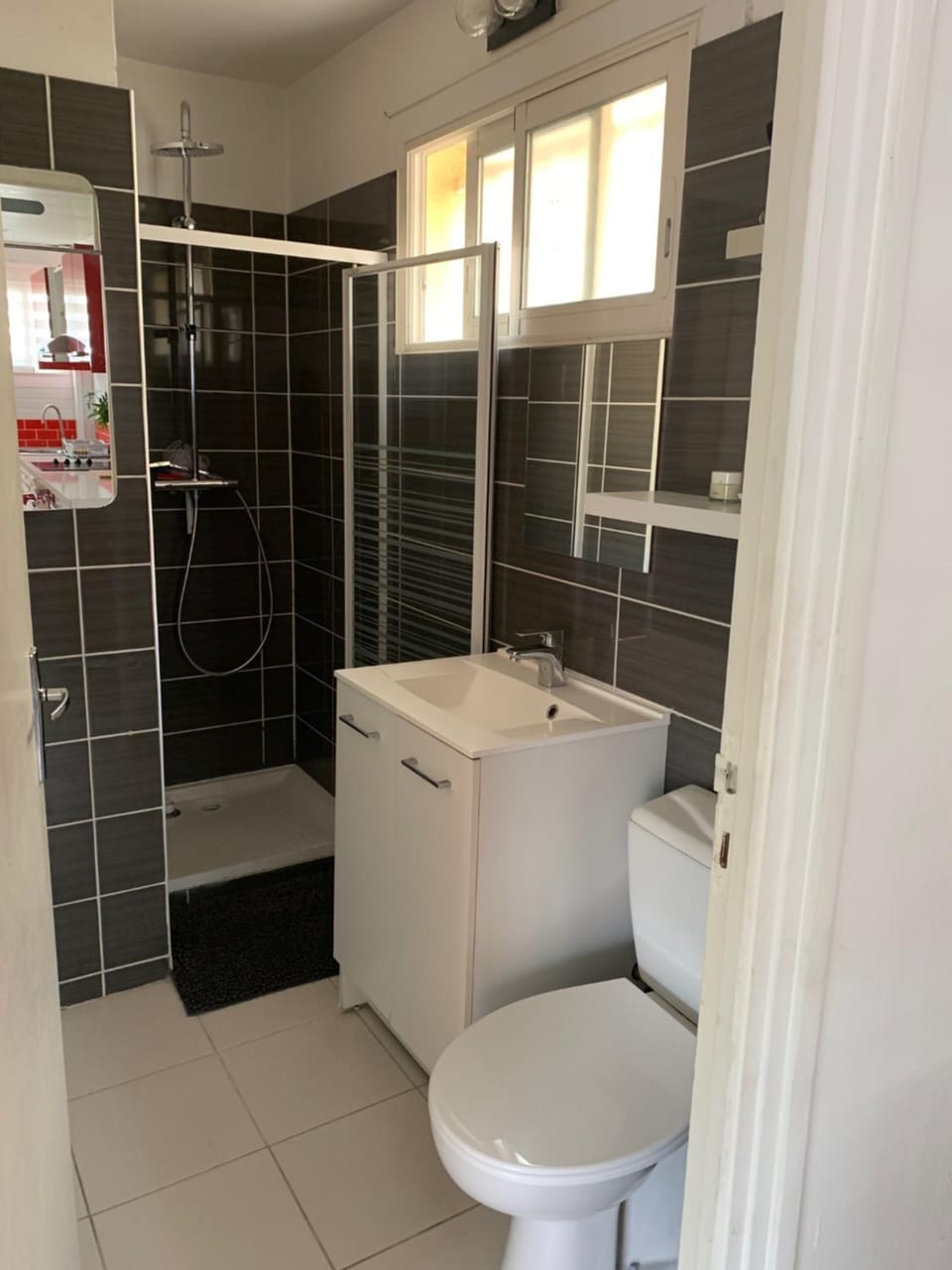 Shower, Toilet, Bathroom
